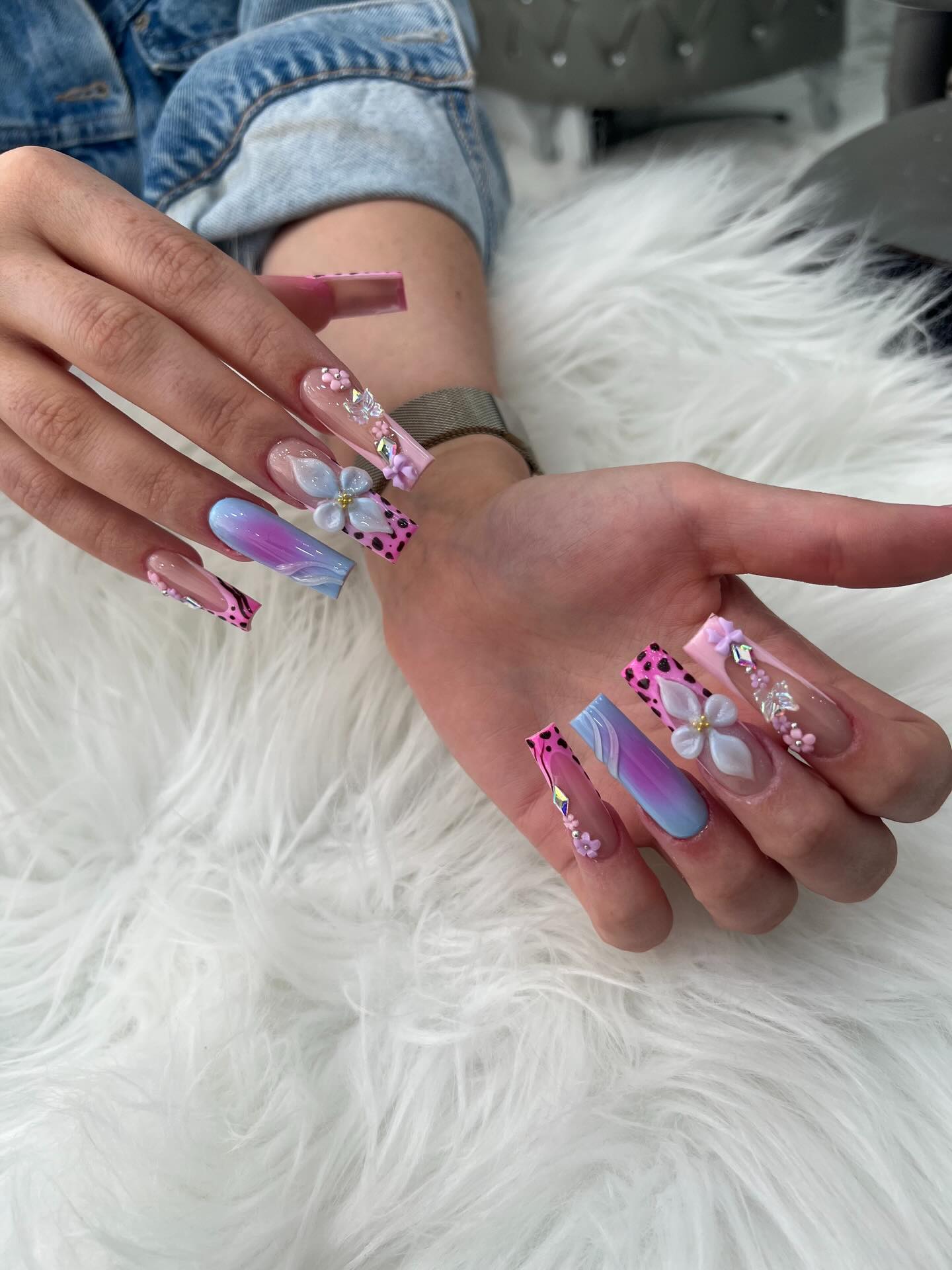 Detailed nail art